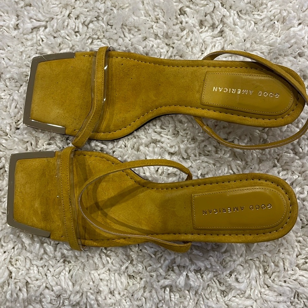 Size 11 gold stylish sandals